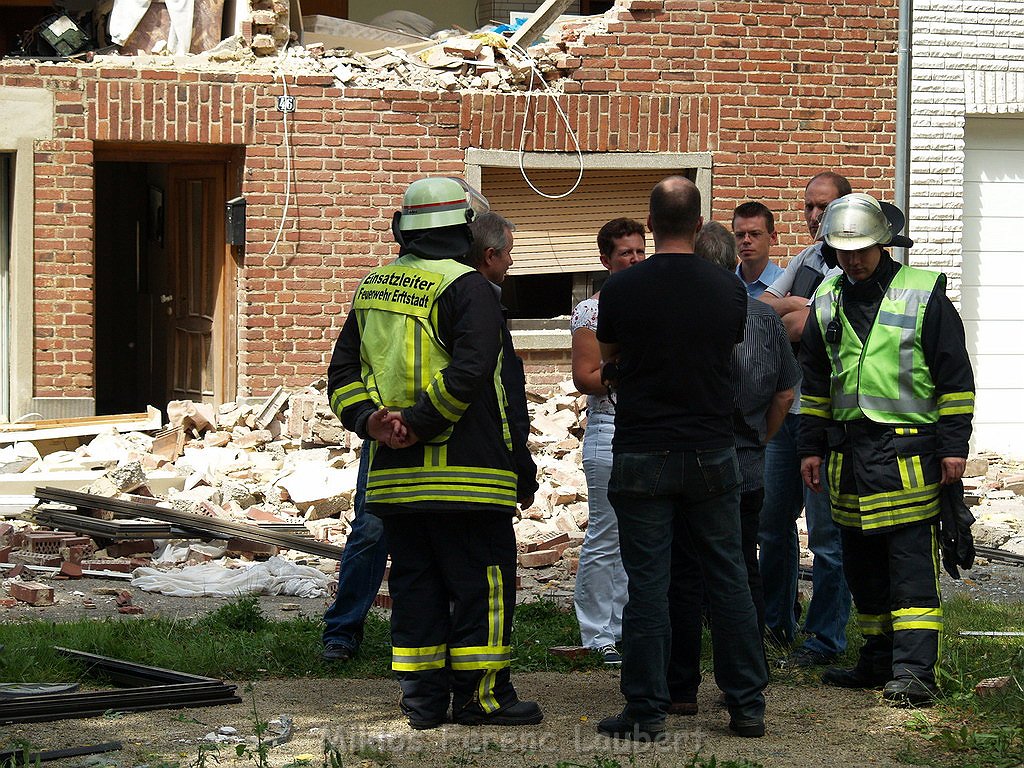 Detonation im Haus Erftstadt Dirmertsheim Brueckenstr P614.JPG